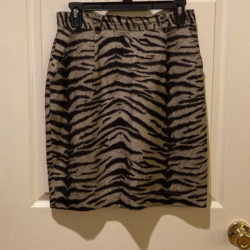 GALA 100% Silk Bold Black & Tan Safari Zebra Print Midi Skirt Womans SZ Small - Picture 15 of 15
